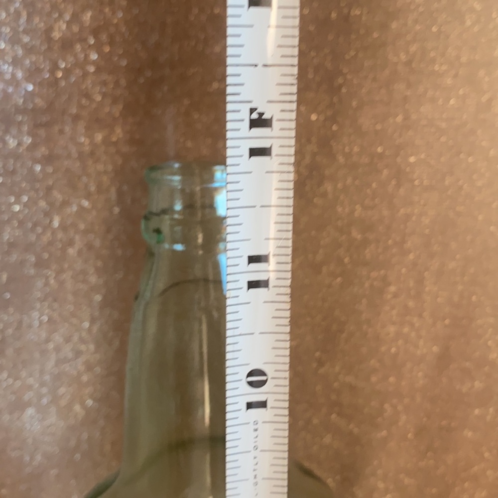 Vintage green glass decorative bottles made in Spain & Portugal - Picture 10 of 12